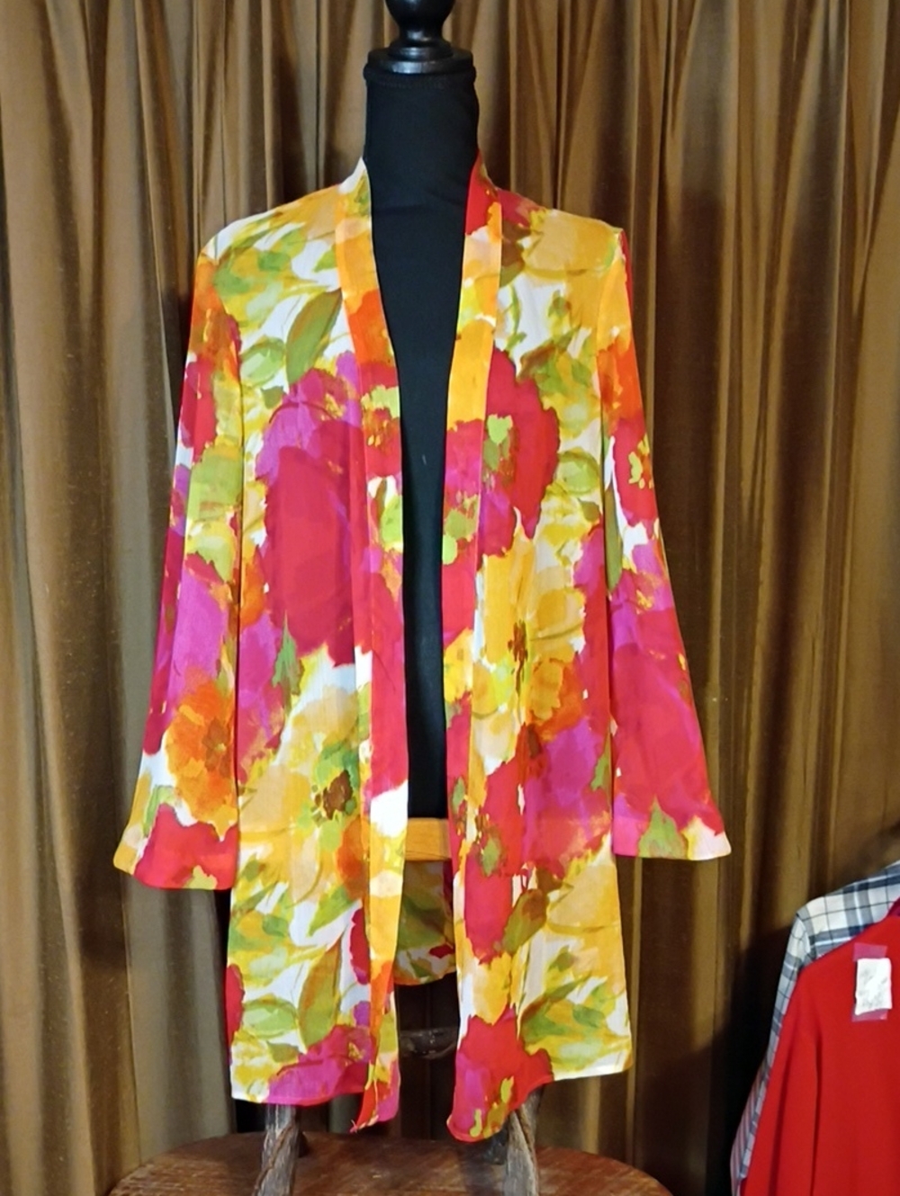 Open Front Bold Floral Robe Or Cardigan By Susan Graver